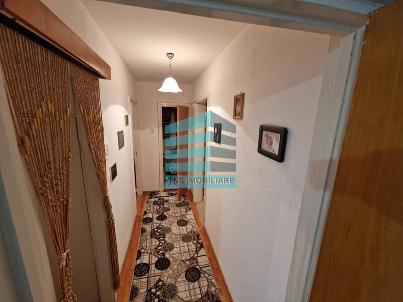 Titan- Liviu Rebreanu, 5 Minute Metrou 3 Camere