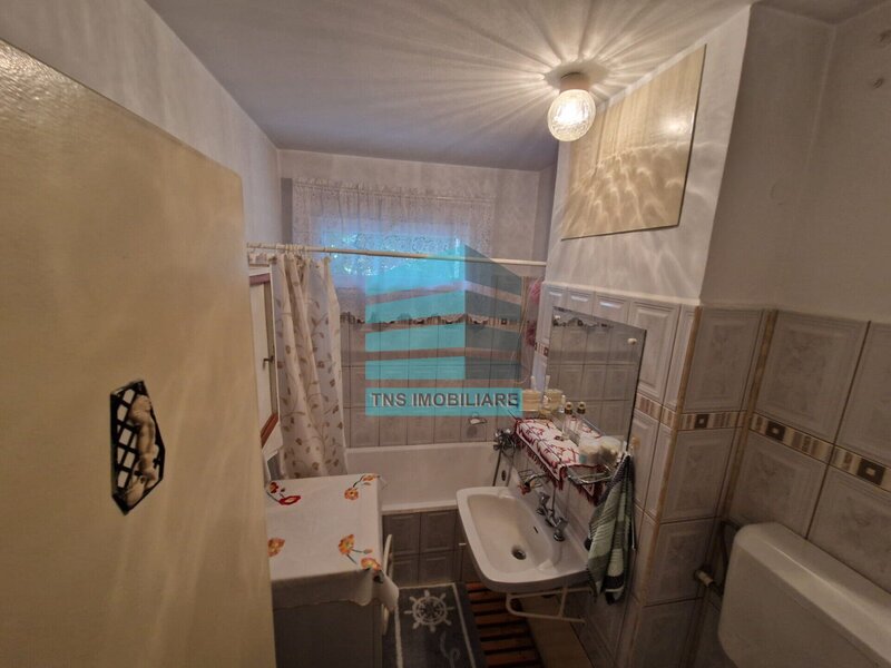 Titan- Liviu Rebreanu, 5 Minute Metrou 3 Camere